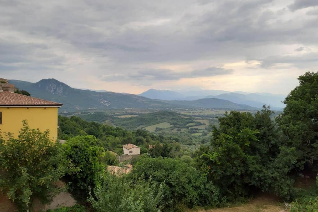 Al Colle Apartment Castel San Vincenzo Exterior photo